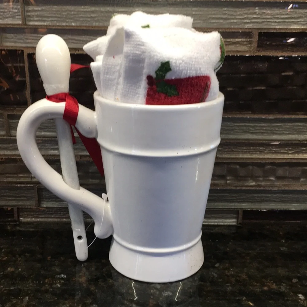 Holiday Latte Mug & Dish Towel Set